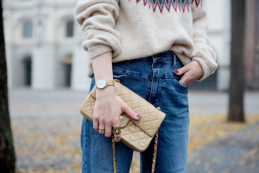 CLUSE-Watch-gold-Closed-A